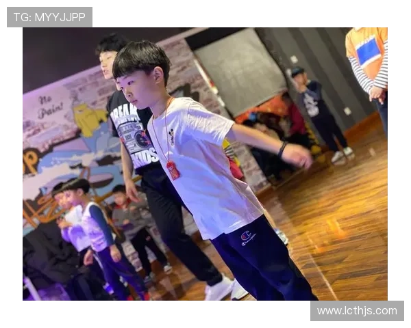 成都街舞队的力量与激情探讨街舞文化的崛起与发展